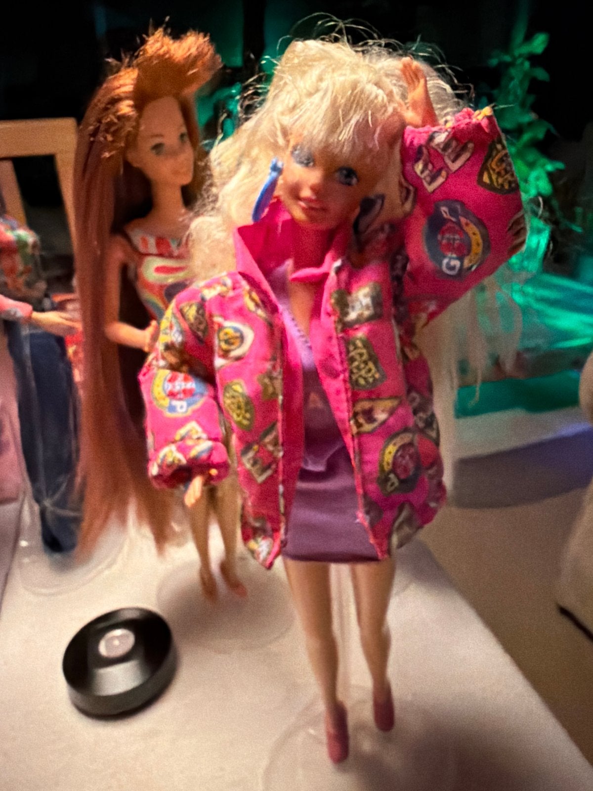 Vintage Barbie Pop met Roze Jasje en Accessoires, Ophalen of Verzenden, Gebruikt, Barbie