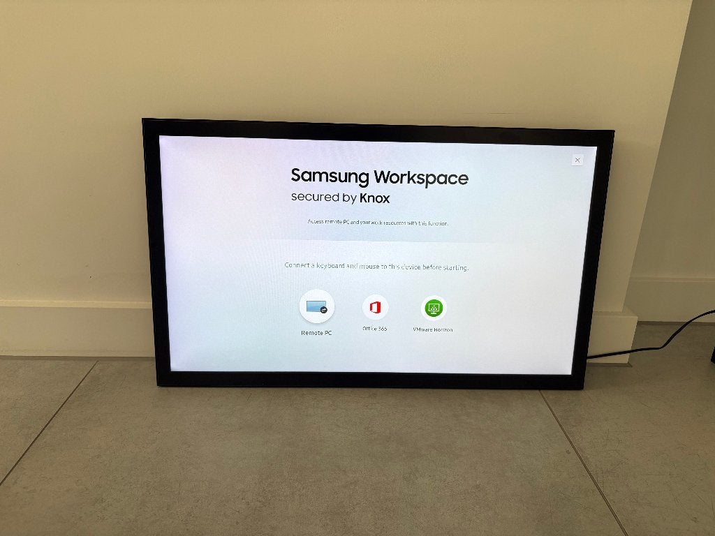 Samsung Smart Signage Monitor / Touchscreen - 32 inch, Ophalen, 32 inch, Full HD, Zo goed als nieuw
