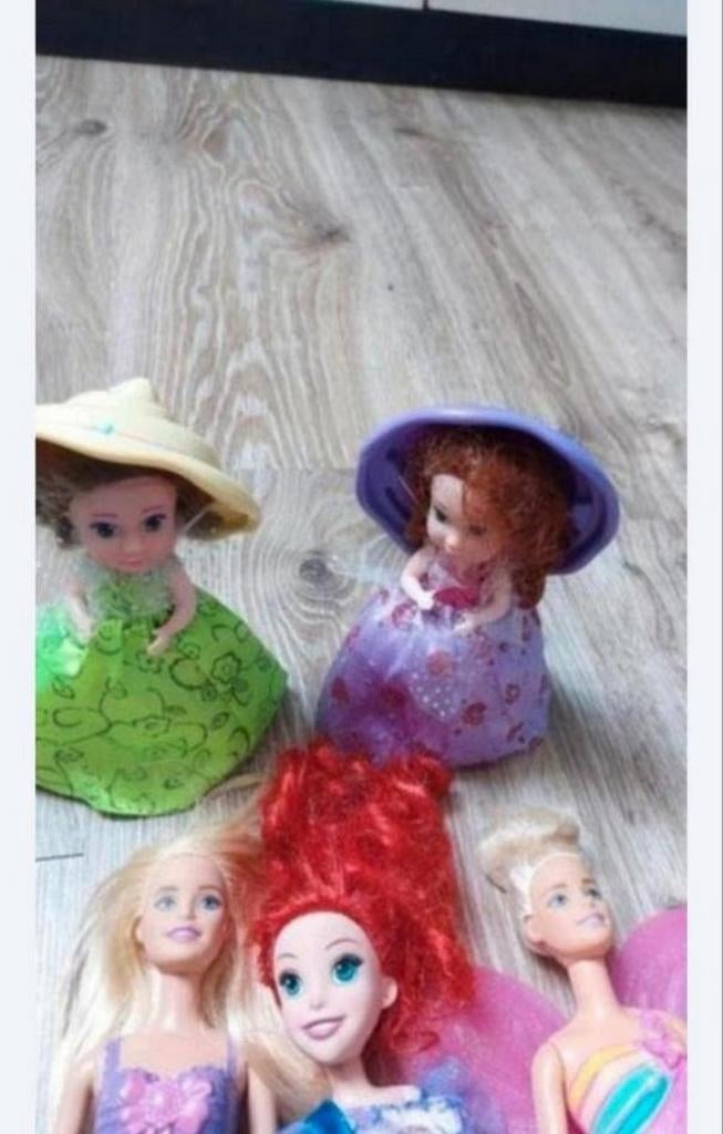 Barbies en cup cake barbies, Ophalen of Verzenden, Gebruikt