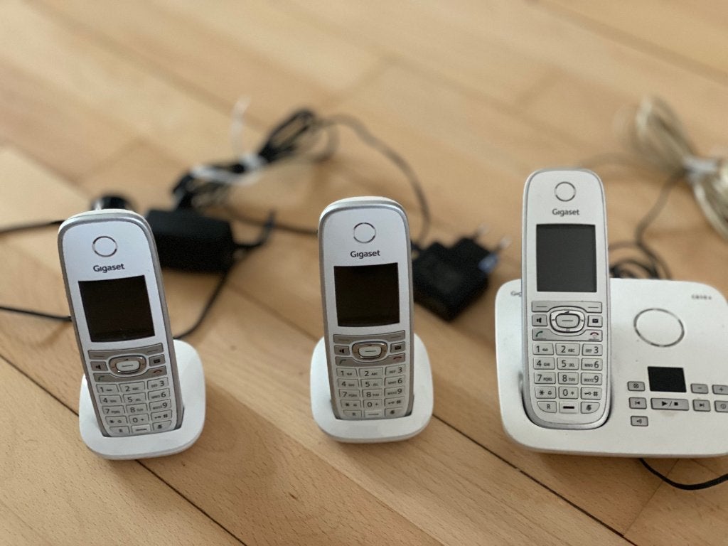 Gigaset dect telefoons, Telecommunicatie, Ophalen, Zo goed als nieuw, 3 handsets