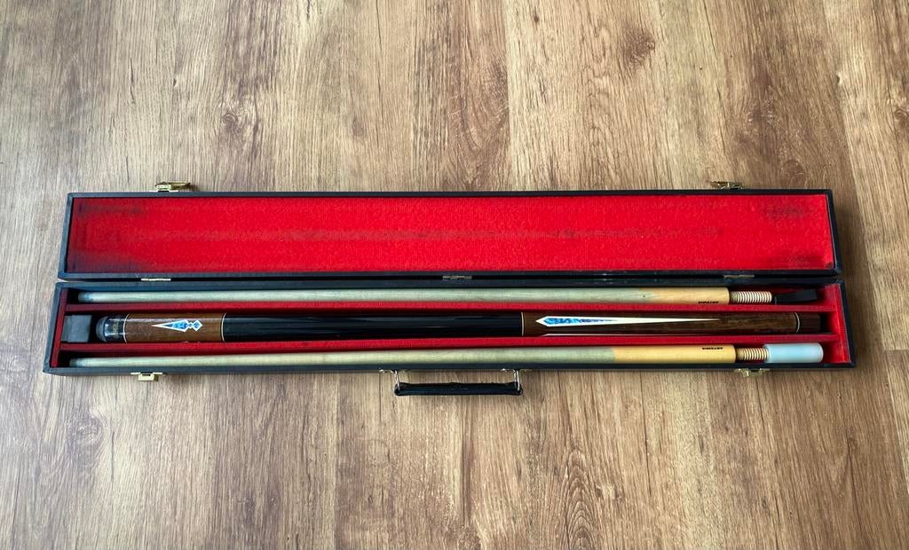 Artemis biljartkeu set met twee toppen en koffer, Sport en Fitness, Biljarten en Poolen, Ophalen, Gebruikt, Keu of Ballen