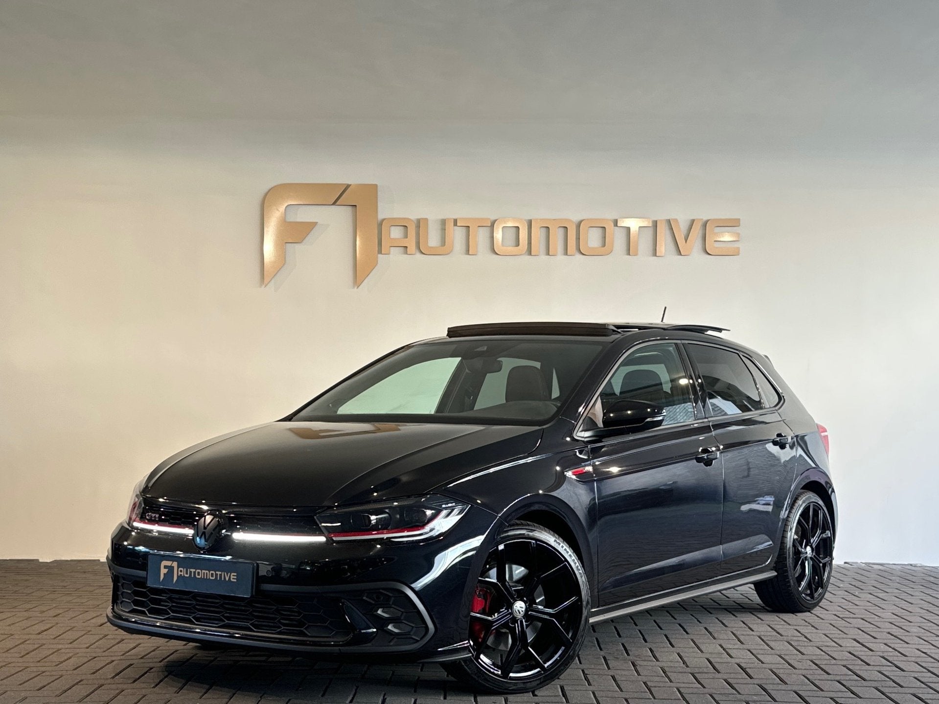 Volkswagen POLO 2.0 TSI GTI Pano|Beats|IQ|Camera|Mistlampen, Auto's, 1272 kg, Gebruikt, 4 cilinders, 1984 cc
