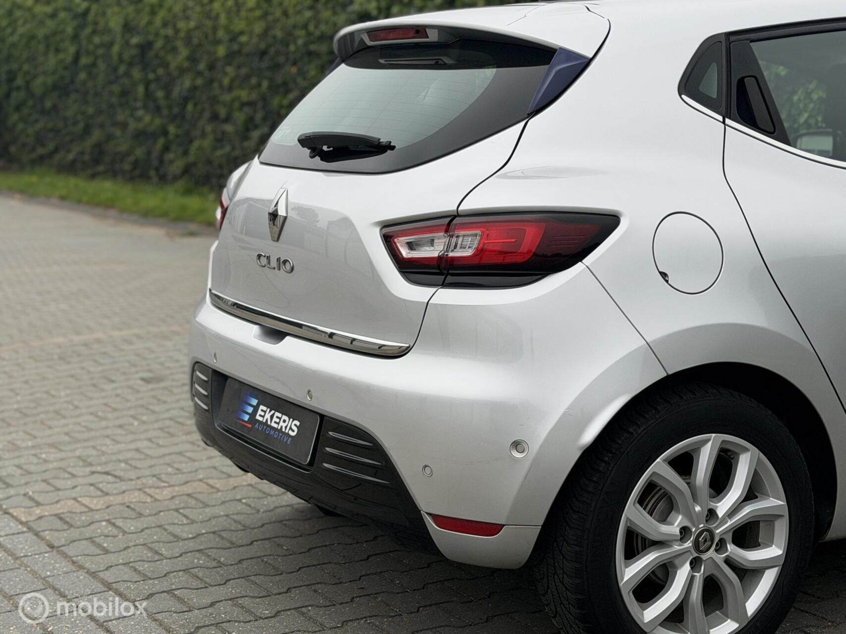 Foto 13 van Renault Clio 0.9 TCe Zen | Camera | Keyless | Leder | Navi |