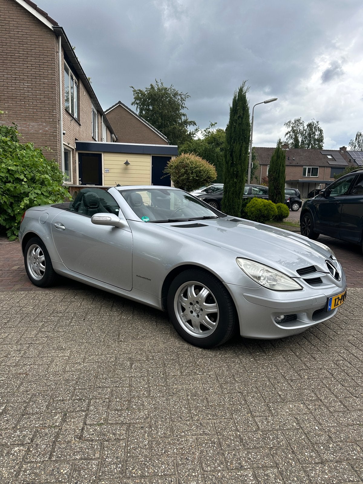 Mercedes-Benz SLK SLk 200 Kompr Roadster AUT 2004, Auto's, Mercedes-Benz, Automaat, Achterwielaandrijving, Zwart, 4 cilinders