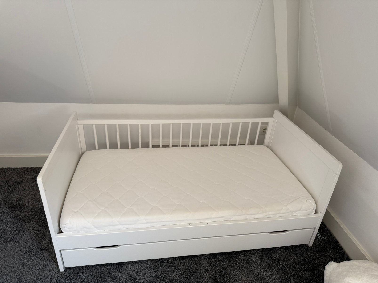 Petit amelie Peuterbed 140x70cm, Ophalen, Zo goed als nieuw, 140 tot 160 cm, 70 tot 85 cm