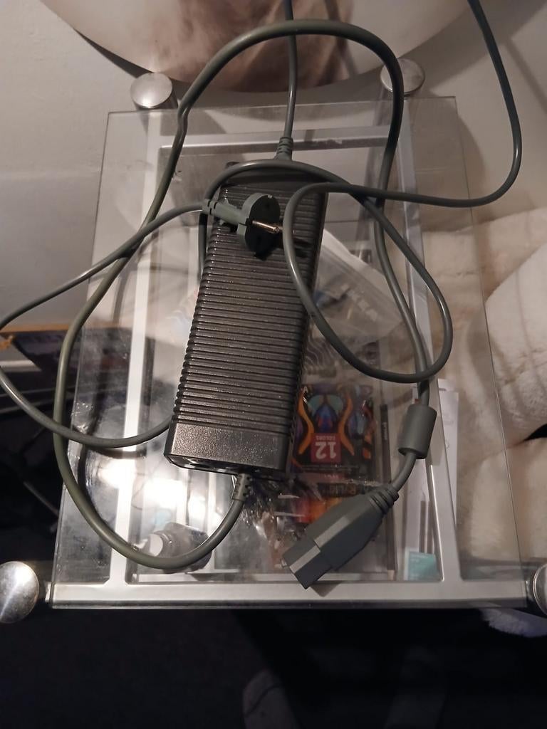 xbox 360 oplader/adapter, Ophalen of Verzenden, Zonder controller