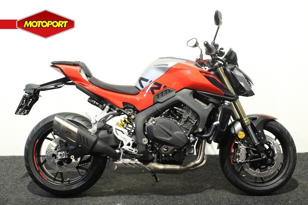 QJMOTOR SRK 800 (bj 2026), Nieuw, Lorentzlaan 14
3401 MX  IJsselstein, Qjmotor, MotoMondo