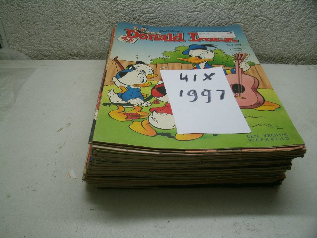donald 3 1997  41 stuks   6,00, Meerdere stripboeken, Ophalen of Verzenden, Gelezen