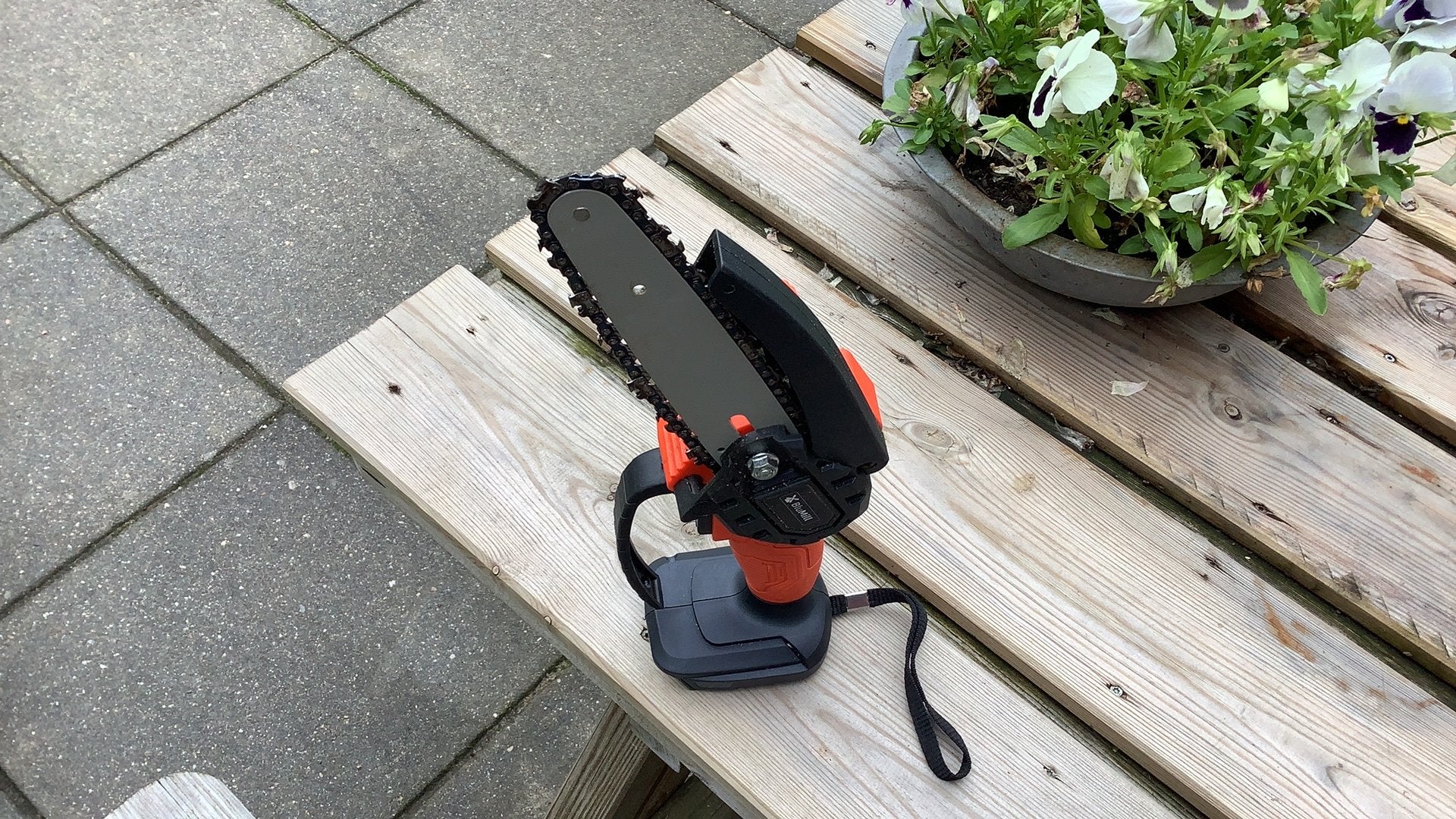 Handkettinzaag 15 euro, Doe-het-zelf en Verbouw, Gereedschap | Schuurmachines, Ophalen of Verzenden, Nieuw, 1200 watt of meer