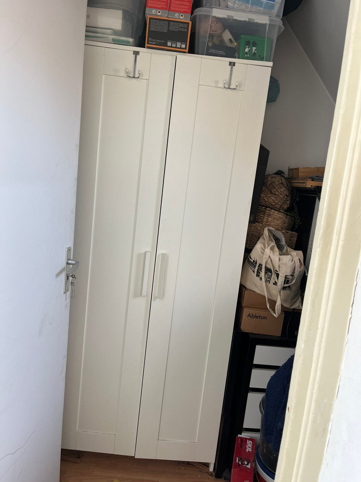 Witte BRIMNES kledingkast van Ikea, Huis en Inrichting, Ophalen, Met deur(en), Gebruikt, 50 tot 100 cm