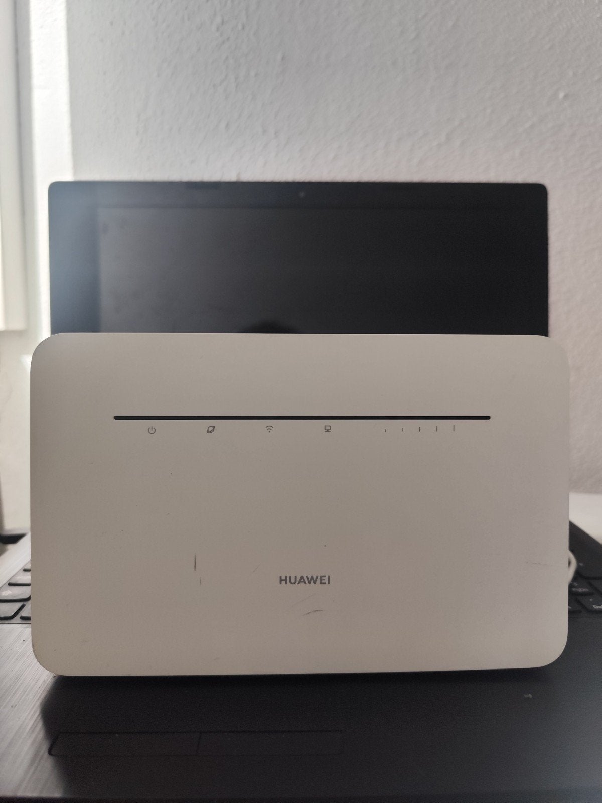 Router Huawei B535, Ophalen of Verzenden, Zo goed als nieuw