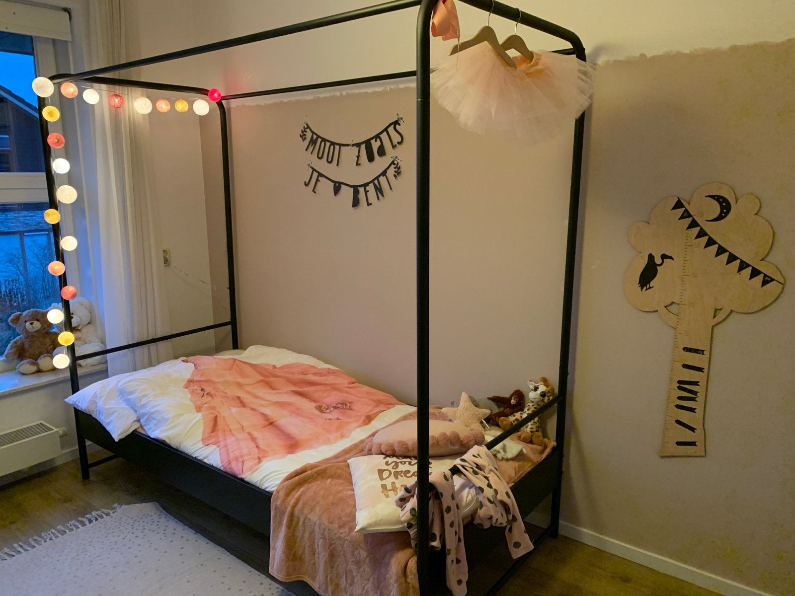 Zwart metalen hemelbed eenpersoons VT wonen, Huis en Inrichting, Ophalen, Gebruikt, 90 cm, Eenpersoons