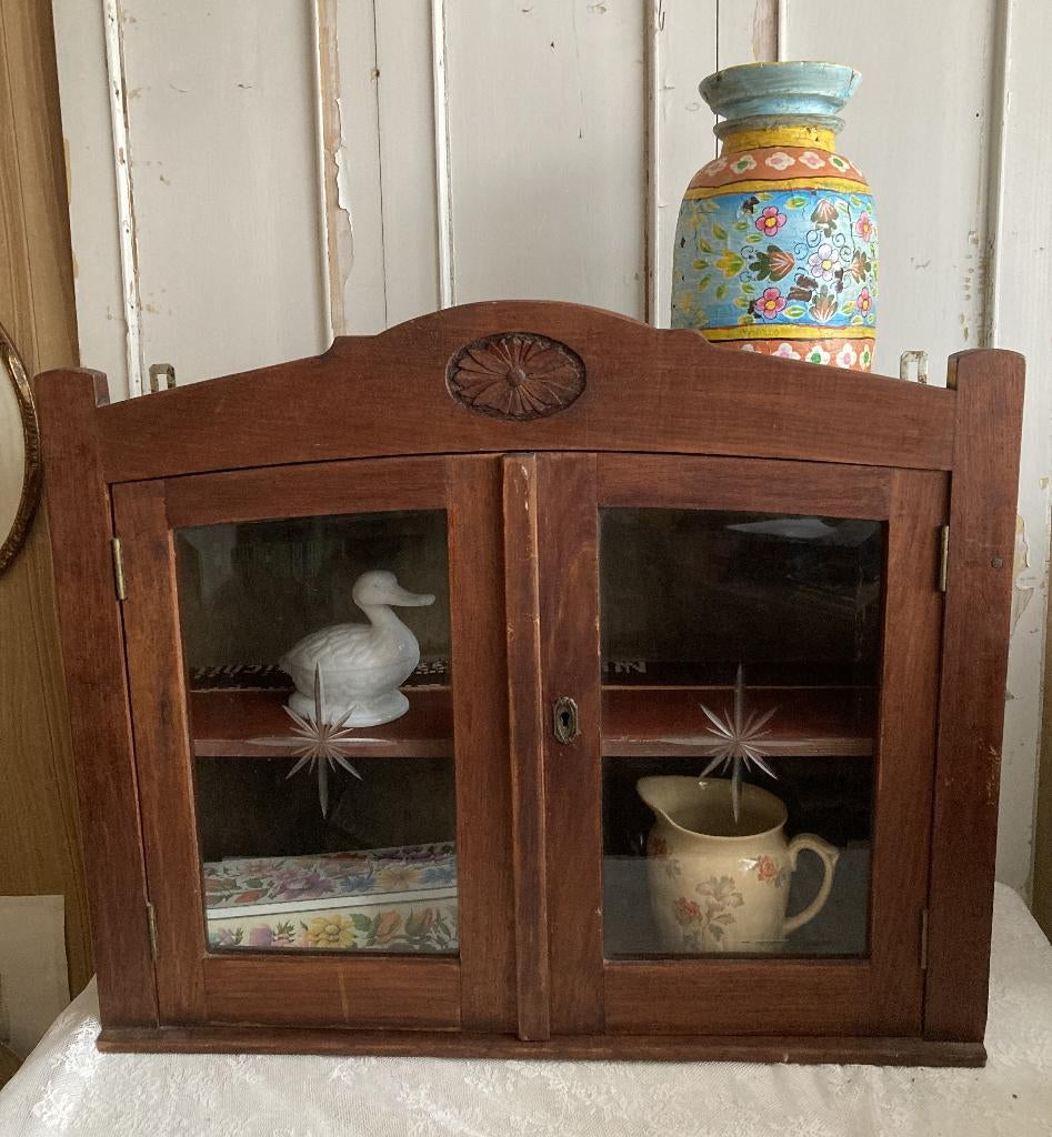 Brocante houten vitrinekast - boekenkast - hangkast - kast, Ophalen, Hout, Nvt, Bruin