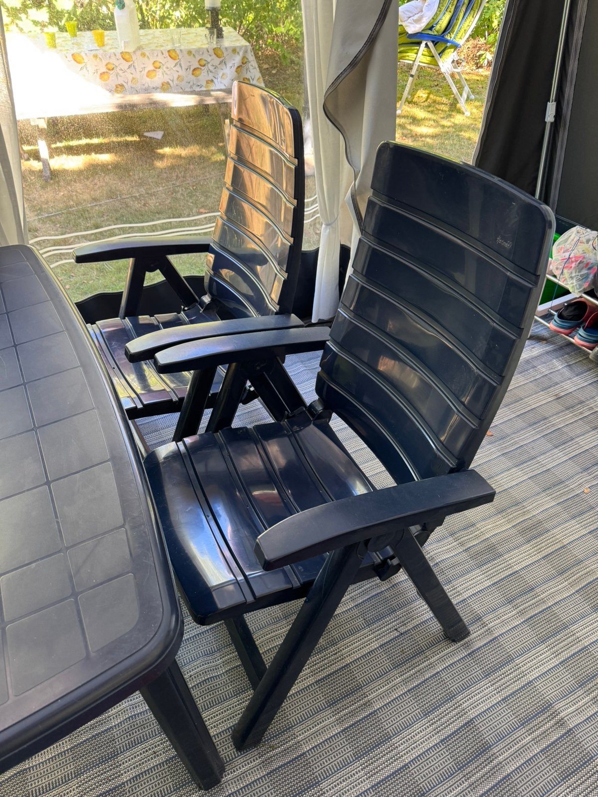 Drie Hartman stoelen en een tafel, Ophalen, Gebruikt, Kunststof, Verstelbaar