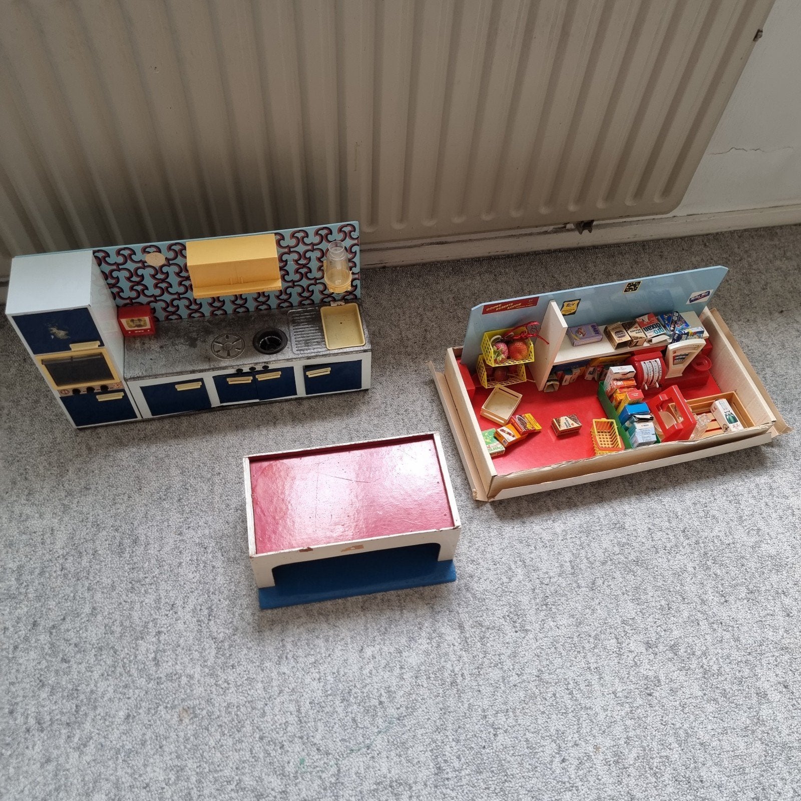 Heel oud speelgoed: keukentje, winkeltje en garage, Ophalen