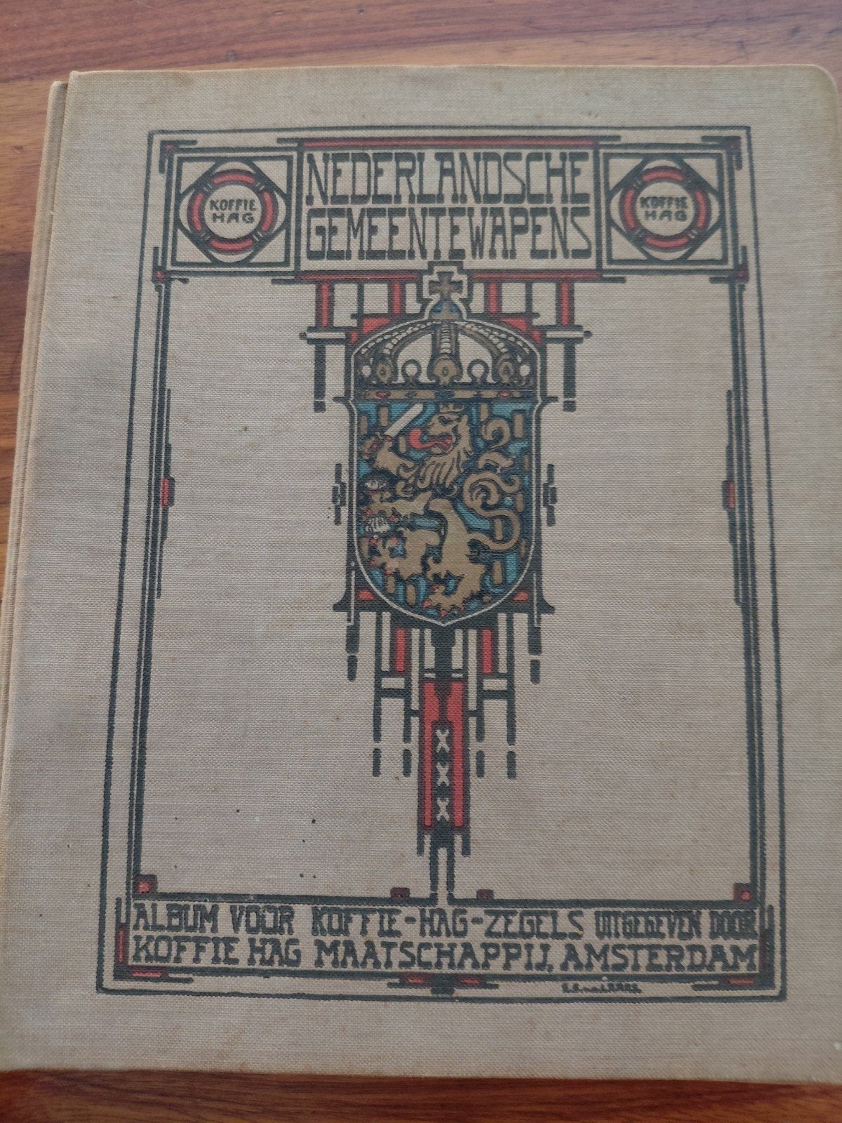 Nederlandsche gemeentewapens, Ophalen of Verzenden, Gelezen