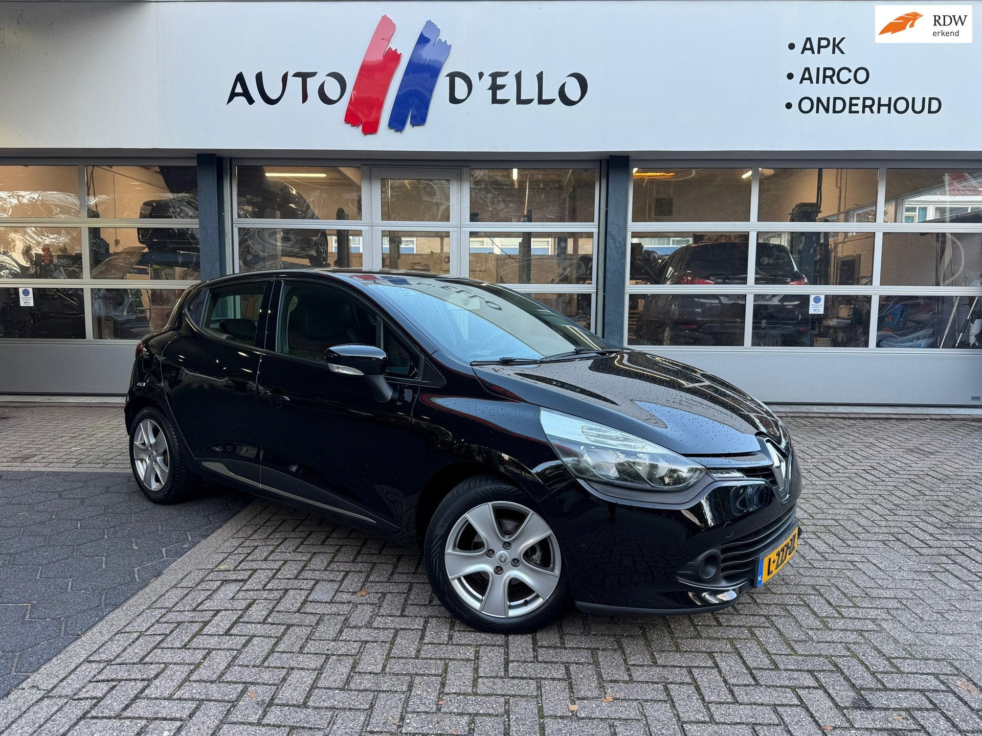 Renault Clio 1.2 Night & Day AIRCO NAVI CRUISE, Auto's, Voorwielaandrijving, Euro 5, Stof, Gebruikt