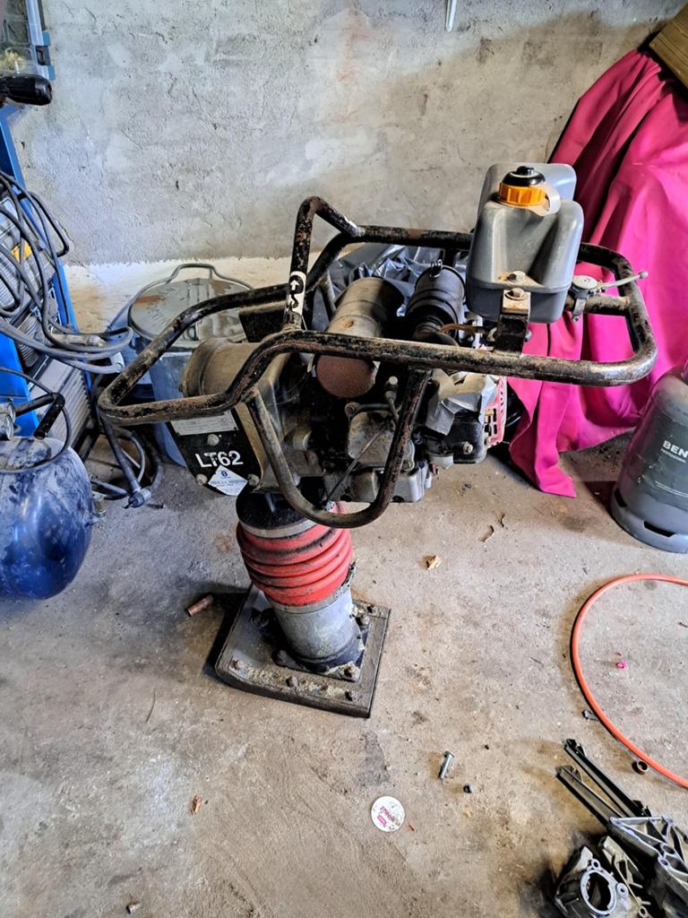 Dynapac lt 62 wacker stamper, Ophalen, Gebruikt