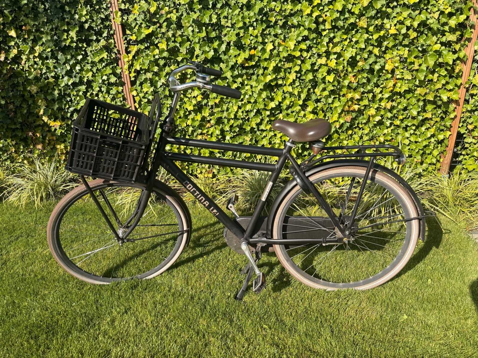Foto 3 van Cortina U4 Transportfiets heren 28 inch