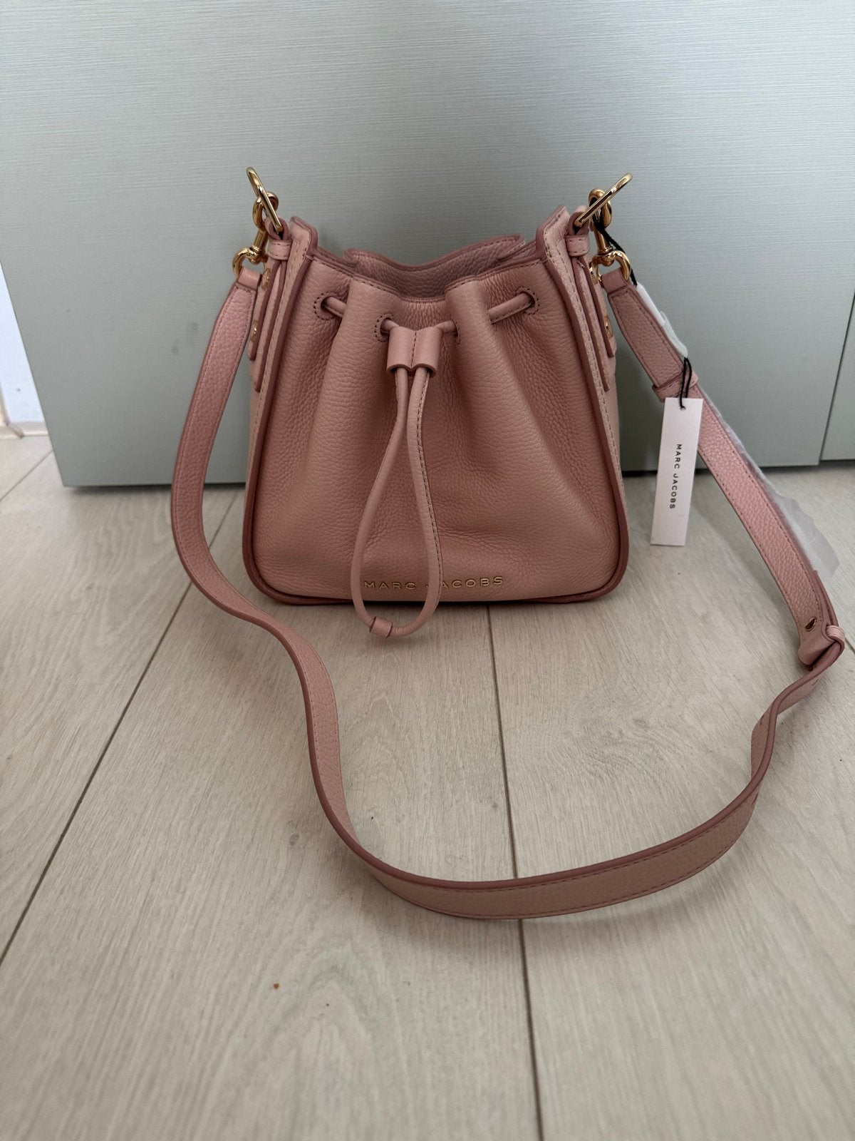 Nieuwe Marc Jacobs tas met prijskaartje - Peach Whip, Sieraden, Tassen en Uiterlijk, Ophalen of Verzenden, Nieuw, Roze, Schoudertasje