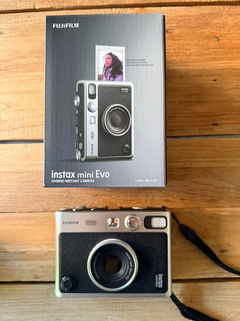 Fujifilm InstaxMiniEvo + veel extra sheets, Ophalen of Verzenden, Zo goed als nieuw, Fuji, Geen optische zoom