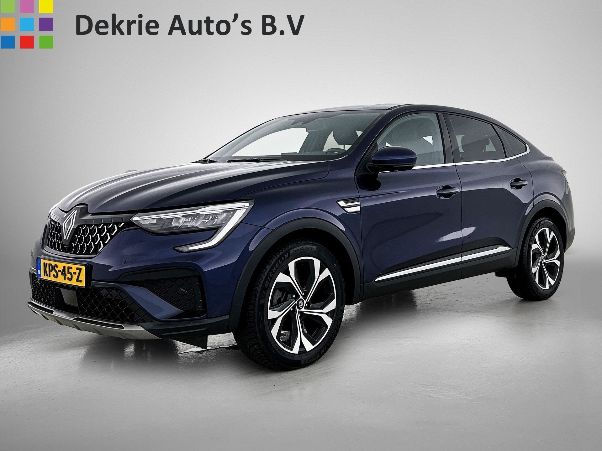 Renault Arkana 1.6 E-Tech full hybrid 145PK techno / Automaa, Auto's, Arkana, Stof, Gebruikt, Blauw