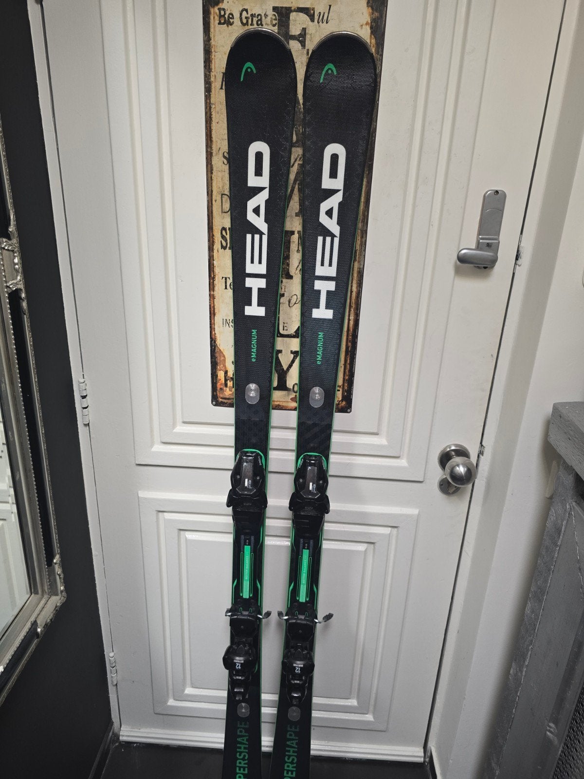 177cm HEAD SUPERSHAPE E-MAGNUM 2026 1000€, Sport en Fitness, Skiën en Langlaufen, 160 tot 180 cm, Ophalen of Verzenden, Zo goed als nieuw