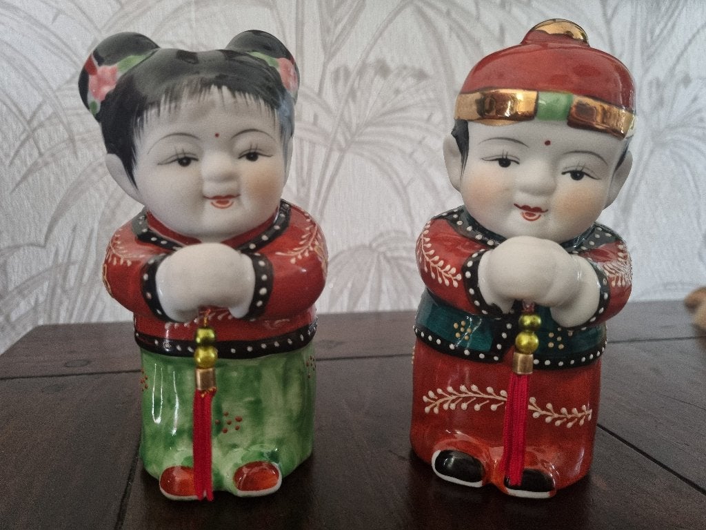 Chinees Porseleinen Geluk Beeldjes., Ophalen of Verzenden, China, Meerkleurig, Handgemaakt