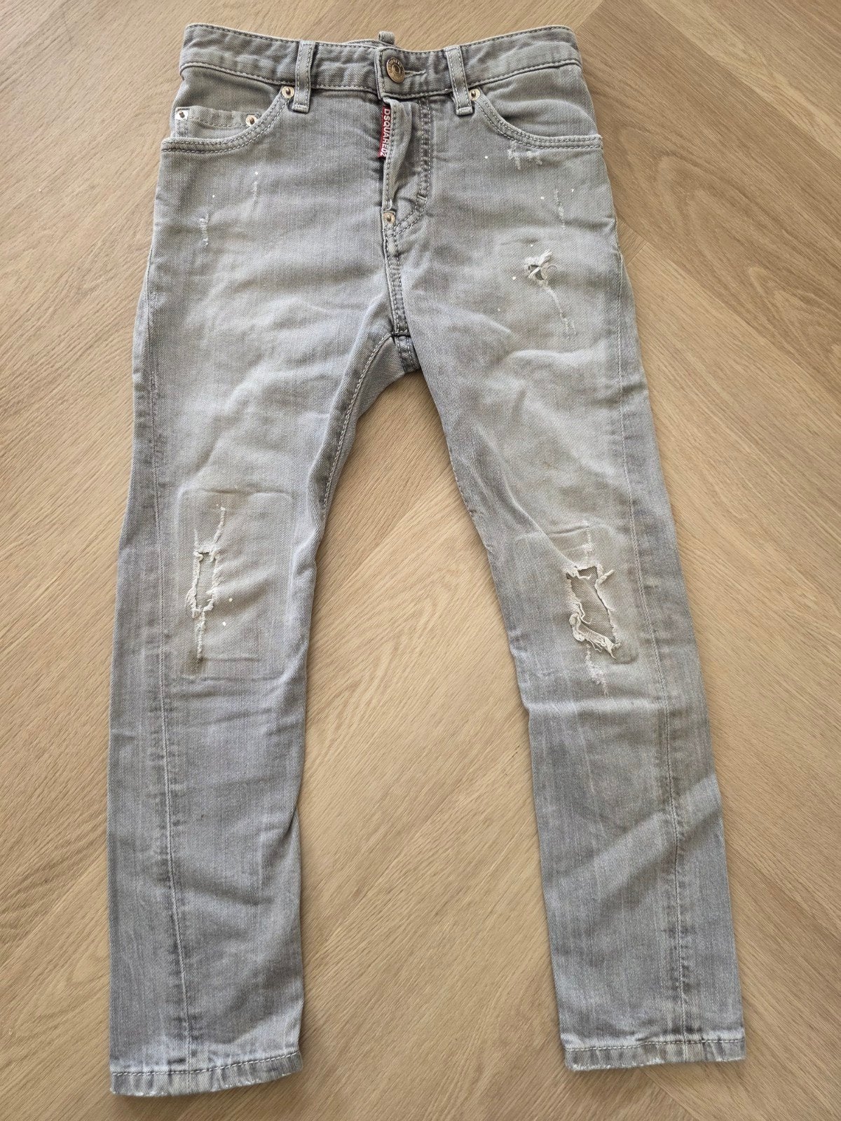 Dsquared2 grijze jeans met scheuren - Maat 8Y, Kinderen en Baby's, Ophalen of Verzenden, Gebruikt, Dsquared2, Jongen of Meisje