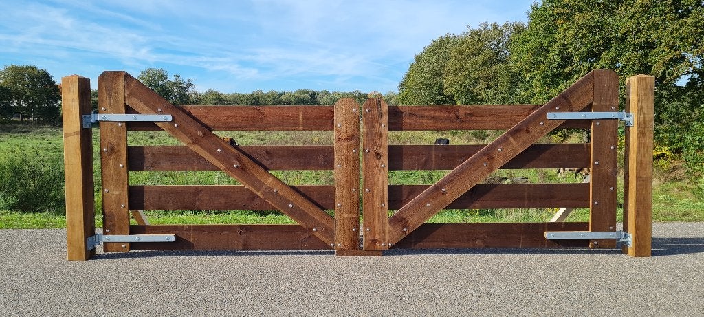 Dubbele poort, Enkele poort, Maatwerk poort, Houten poorten, Sales@veldomheiningen.nl, 100 tot 150 cm, Schaijk, Nieuw