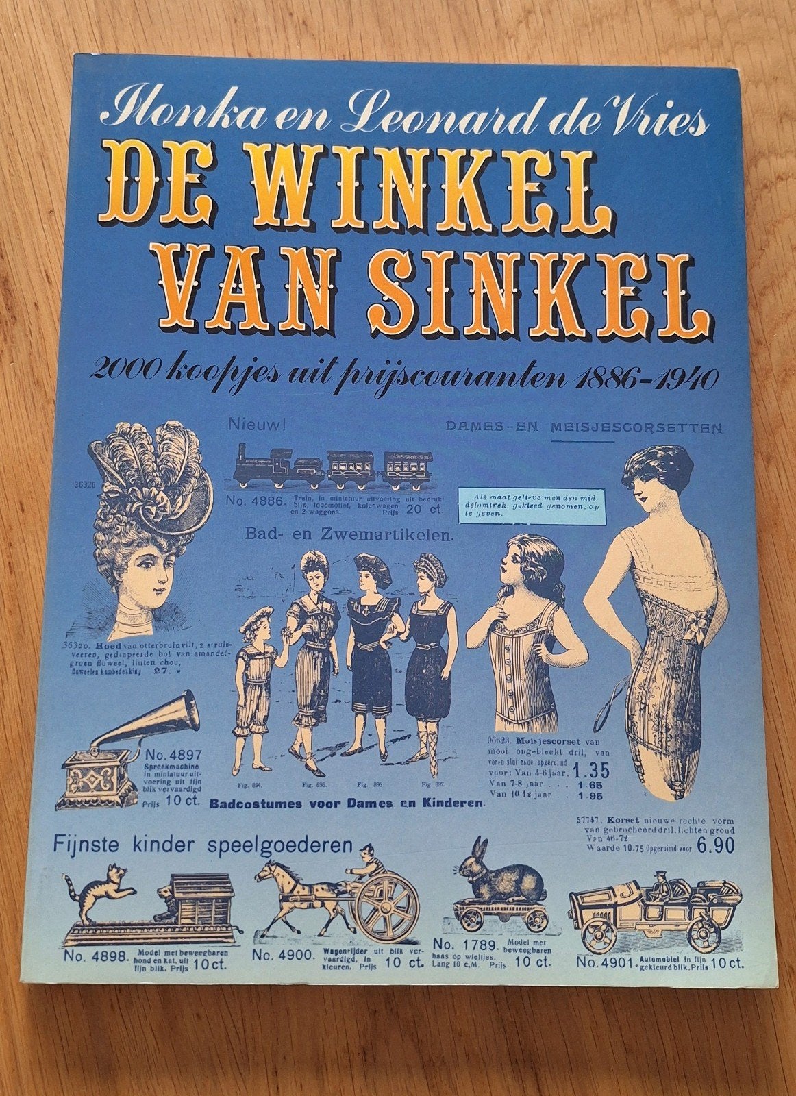 Retro vintage boek: De Winkel van Sinkel - Oude reclames, Ophalen of Verzenden, Gelezen, Honka en Leonard de Vries, Catalogus
