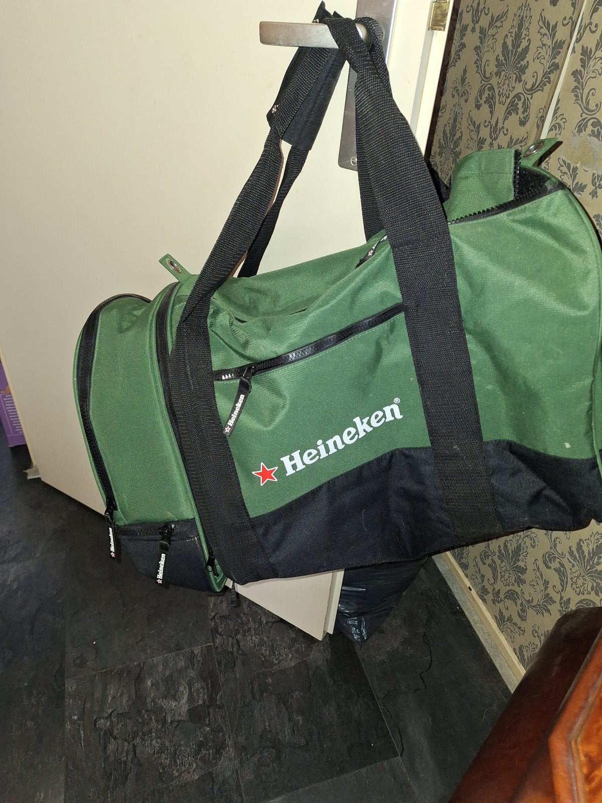Foto 12 van Grote Heineken verzameling: meerdere dozen vol memorabilia