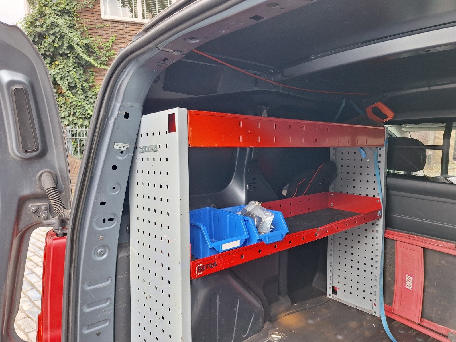 bedrijfswageninrichting Betra, Ophalen, Gebruikt