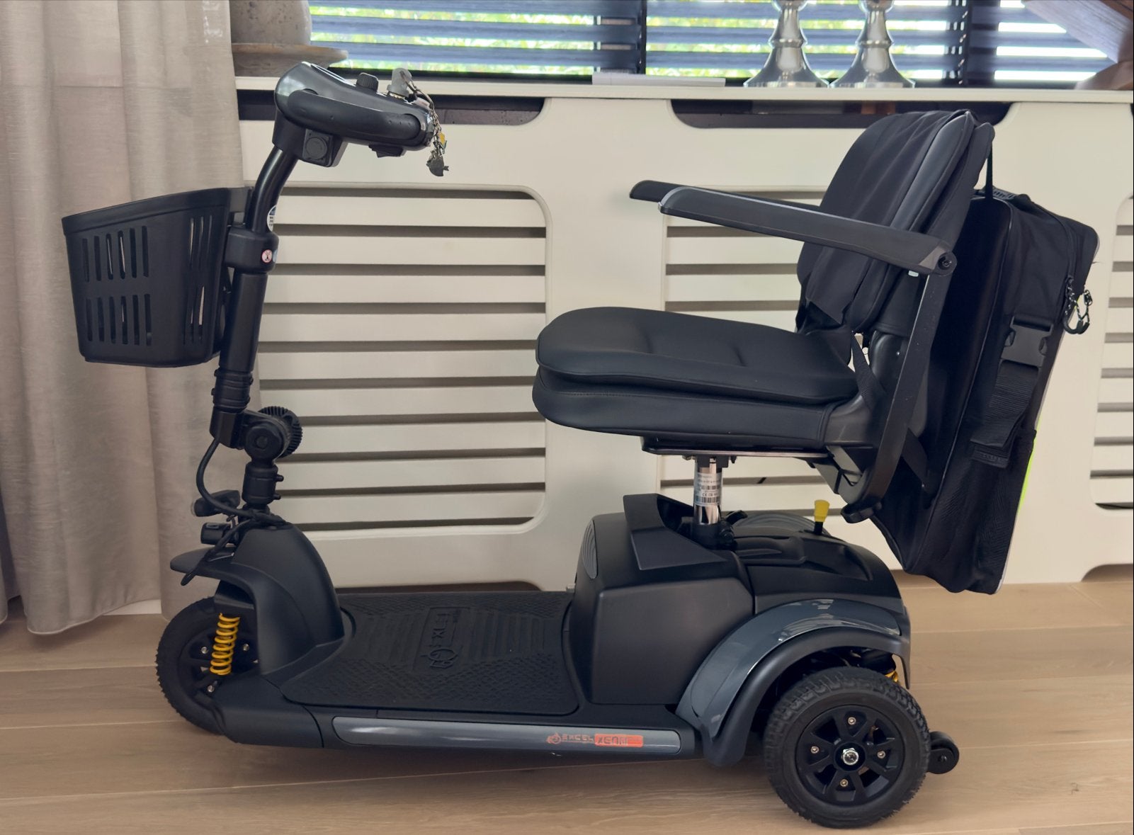 Scootmobiel Excel Xena 3w EVO accu demontabel (nieuw), Diversen, Ophalen, 10 km/u of minder, Excel, 16 t/m 25 km