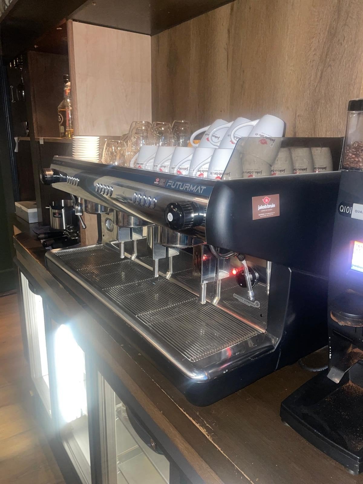 Koffiezetmachine Ariette F3 Futurmat nu in prijs verlaagd!, Witgoed en Apparatuur, Ophalen, Gebruikt, Espresso apparaat, Gemalen koffie
