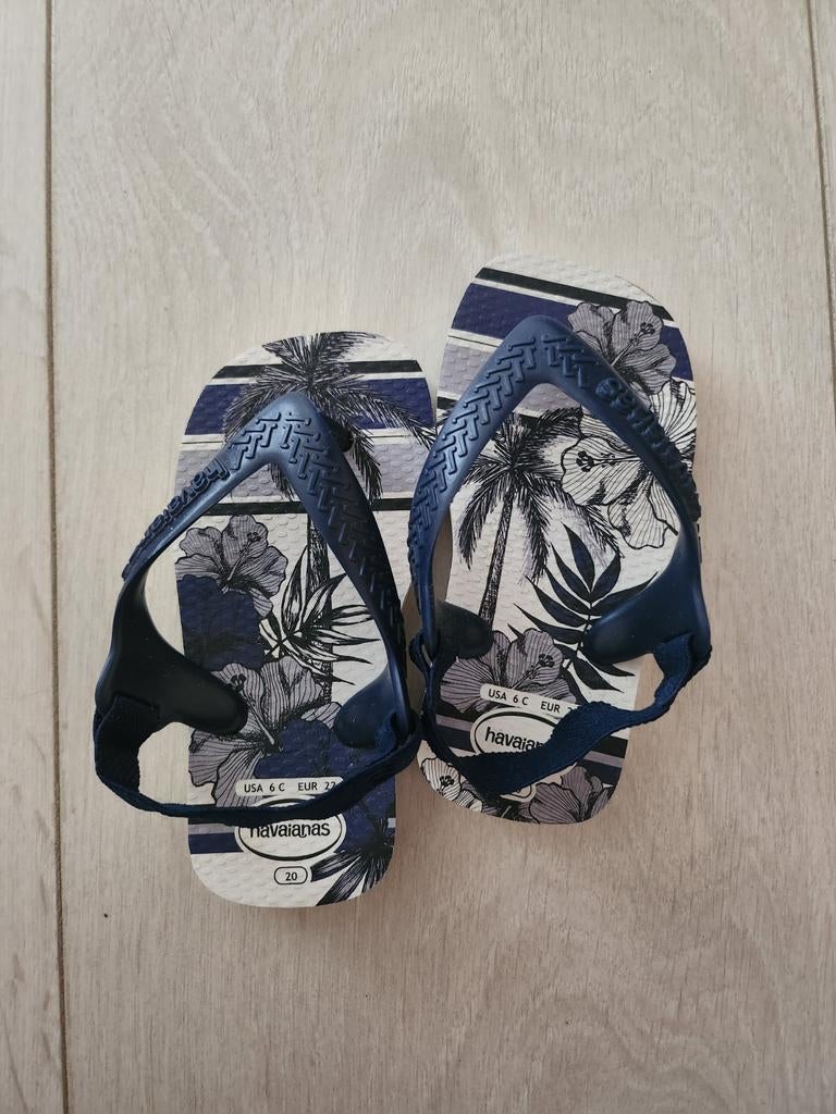 Havaianas slippers maat 20 (EUR maat 22), Kinderen en Baby's, Kinderkleding | Schoenen en Sokken, Gebruikt, Jongen of Meisje, Overige typen