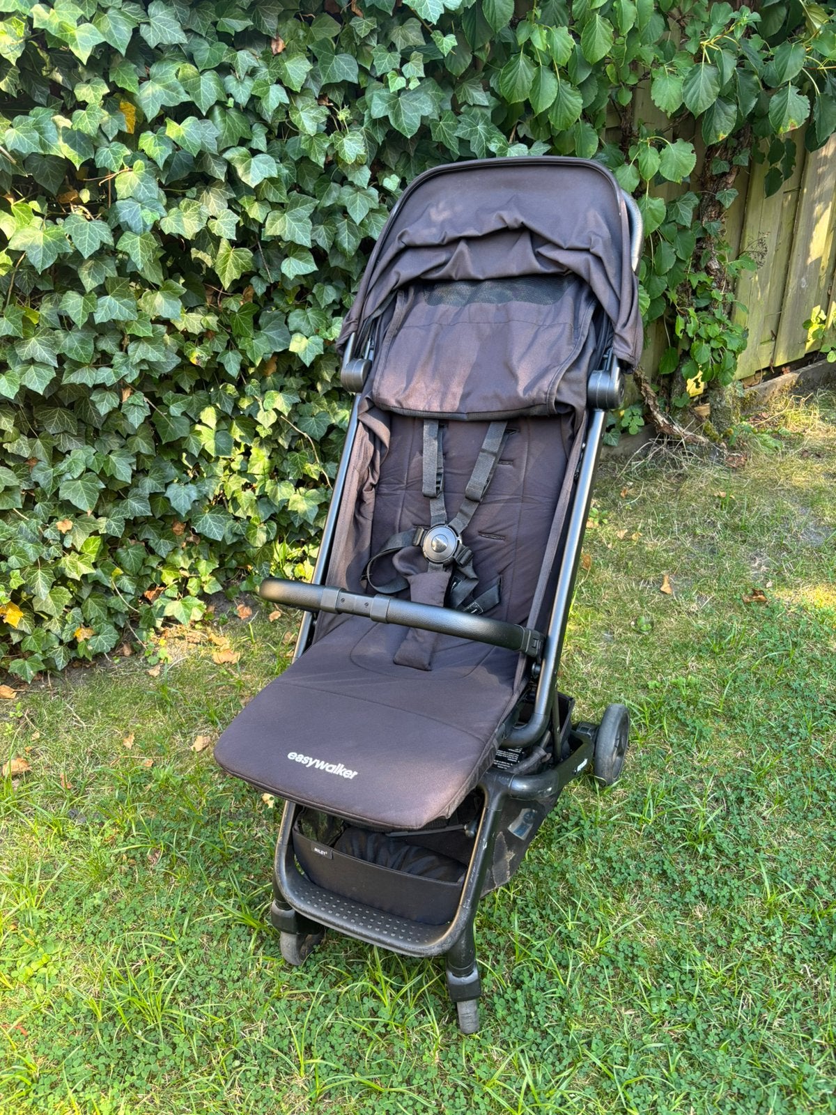 Easywalker Miley GO Buggy - zwart, Ophalen, Zo goed als nieuw, Regenhoes
