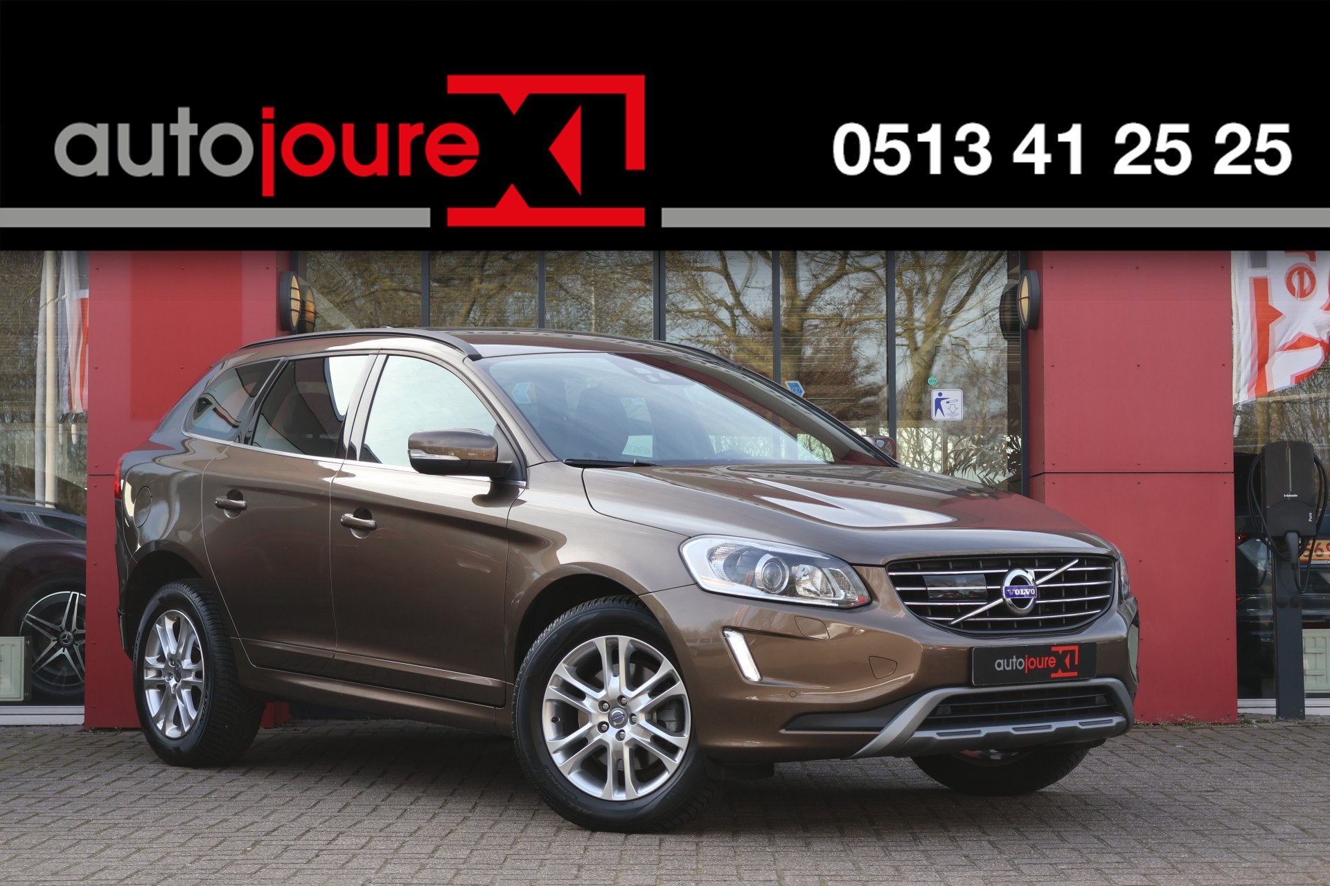 Volvo XC60 2.0 D4 Aut. FWD Summum | ACC | Trekhaak | Driver, Auto's, Volvo, Euro 5, Zwart, 4 cilinders, Leder en Stof