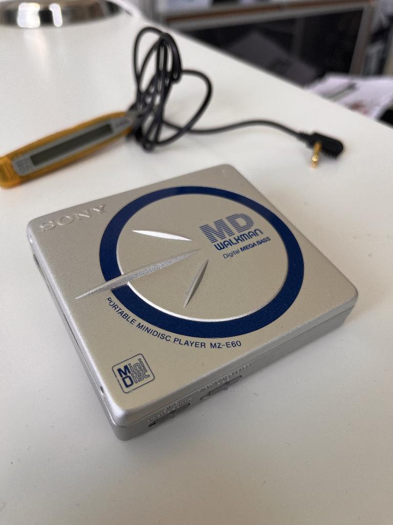 Sony MZ-e60 Minidisc Walkman, werkend in goede staat, Audio, Tv en Foto, Ophalen of Verzenden, Minidisc-speler