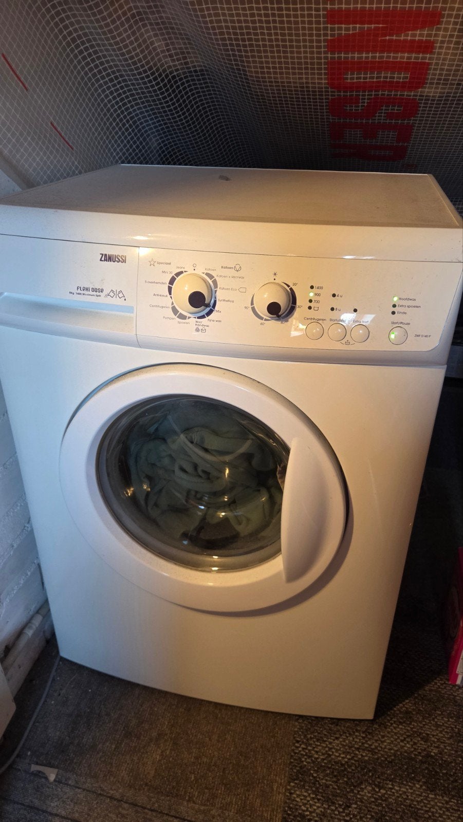 Zanussi ZWF 5140 P flexidose Wasmachine - Goede Staat, Ophalen, Gebruikt, Voorlader, Kort programma