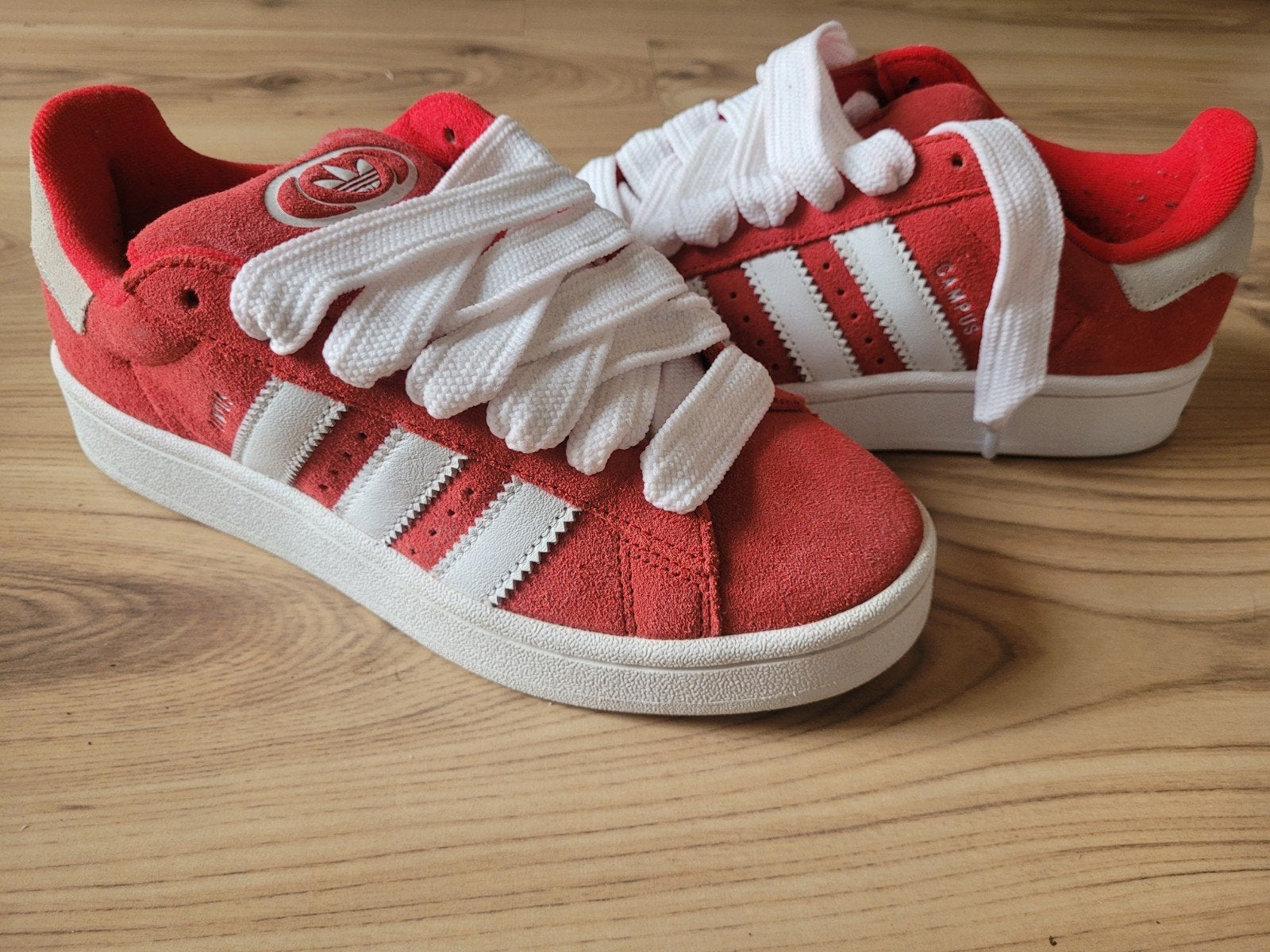 adidas. nike. vans, Kleding | Dames, Schoenen, Ophalen of Verzenden, Zo goed als nieuw, Zwart, Sneakers of Gympen