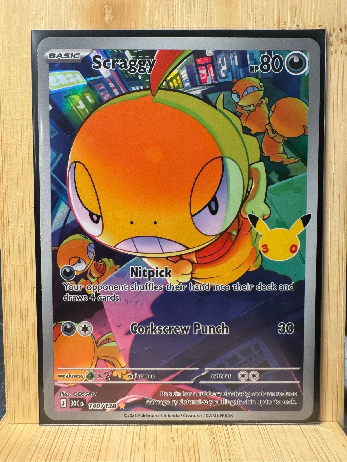 Scraggy 140/128 - Pokémon 30th Anniversary, Ophalen of Verzenden, Zo goed als nieuw, Losse kaart, Foil