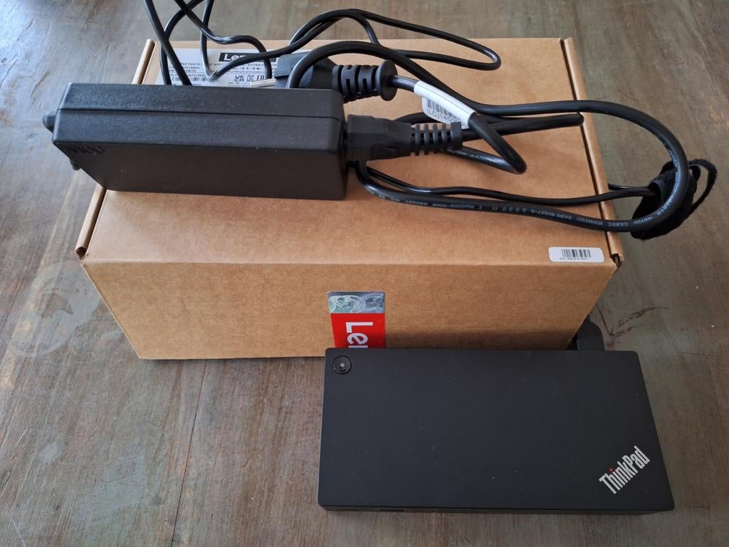 Lenovo ThinkPad Docking Station - Zo goed als nieuw, Ophalen of Verzenden, Zo goed als nieuw, Lenovo, Docking station
