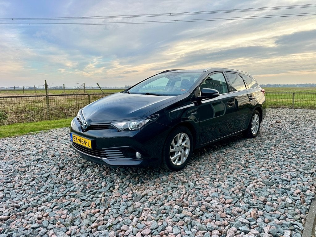 Toyota Auris 1.8 Hybrid Dynamic Go, 28 km/l, Gebruikt, Euro 6, Zwart