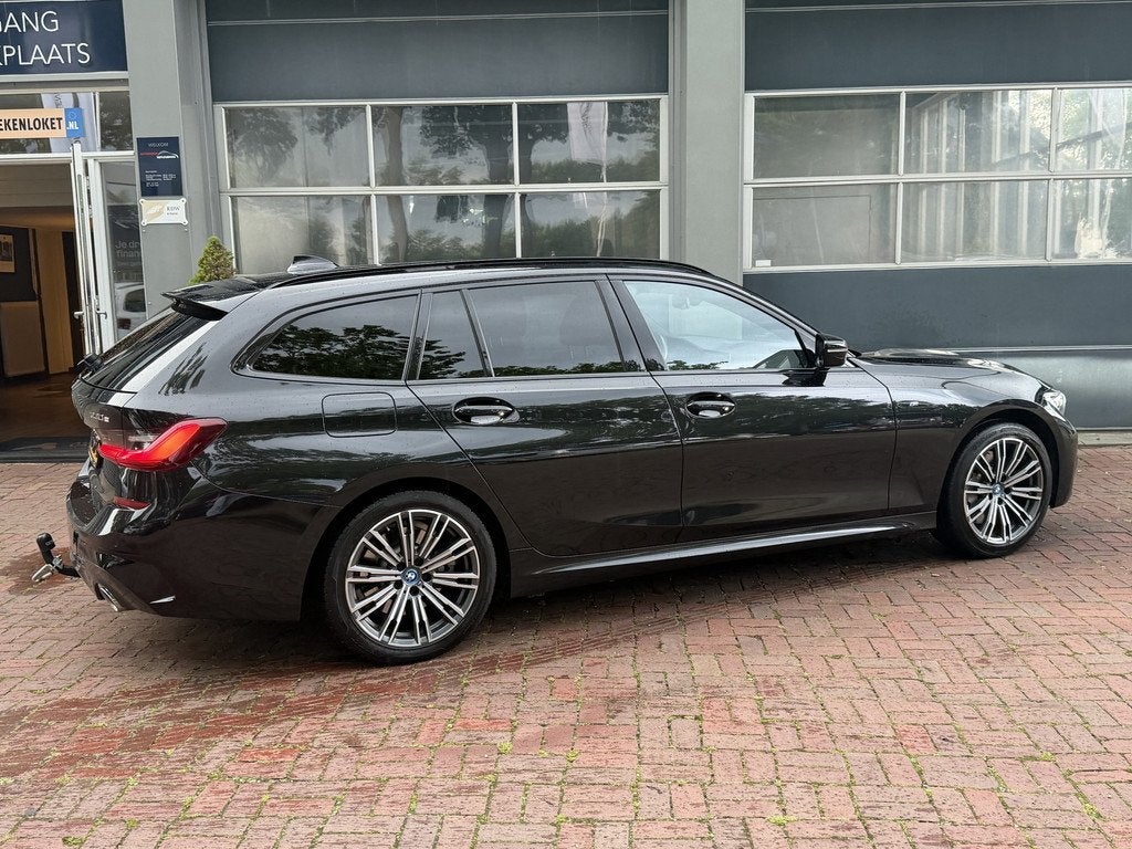 BMW 3 Serie Touring 330e Business Edition Plus Bj 2022 292PK, Automaat, 1998 cc, Achterwielaandrijving, Gebruikt