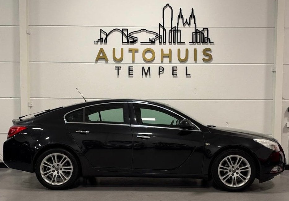 Opel Insignia 1.8 Cosmo Airco Cruise Climate Parkeersensoren, Auto's, Euro 5, Gebruikt, Zwart, 4 cilinders