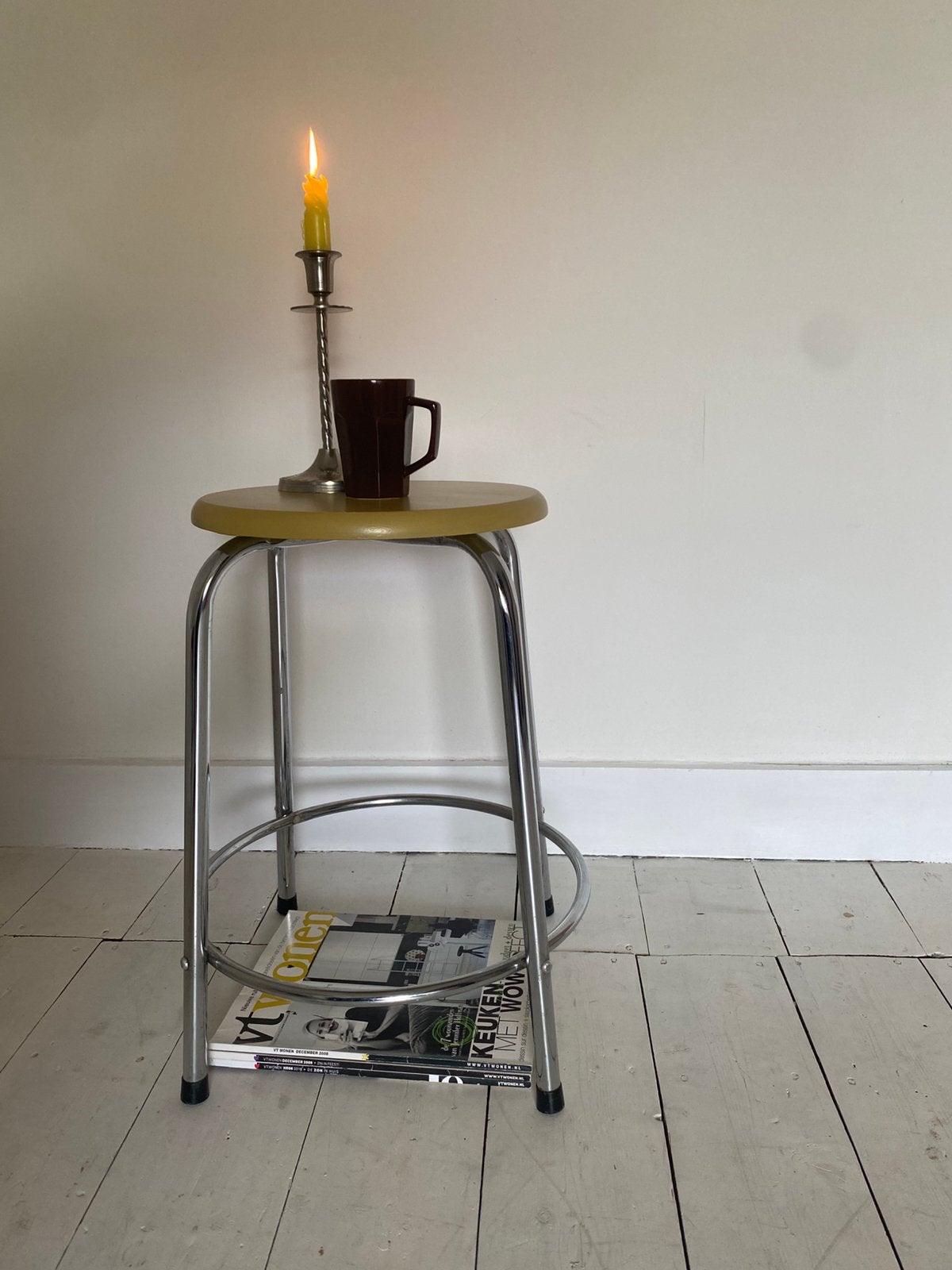 Chroom kruk thonet style restyled in ‘Nice Yellow’, Ophalen