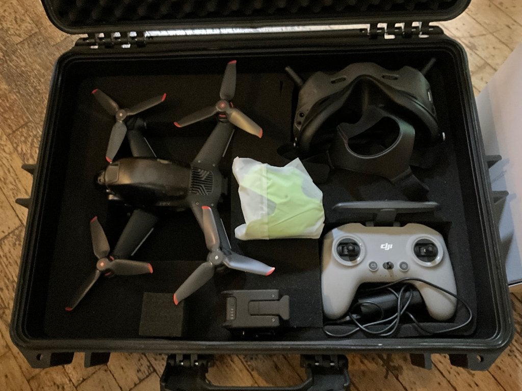 DJI FPV combo, 5 tot 10 kilometer, 15 tot 30 minuten, DJI, Ophalen