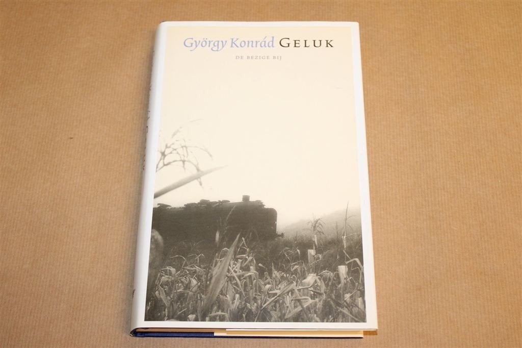 Geluk — Konrad, Joodse Vlucht Hongarije WOII 2002, Ophalen of Verzenden, Gelezen