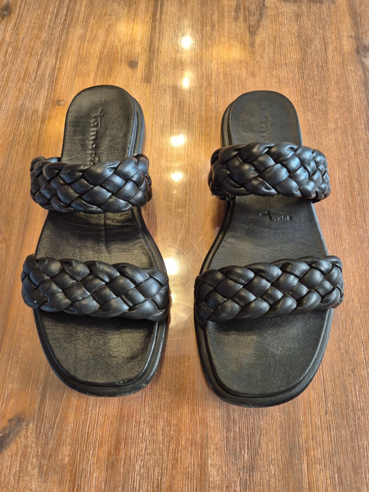 Tamaris slippers maat 37, Zwart, Ophalen of Verzenden, Zo goed als nieuw, Slippers